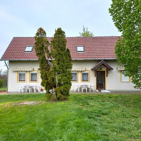 Helena Apartman Cserszegtomaj Ngoại thất bức ảnh
