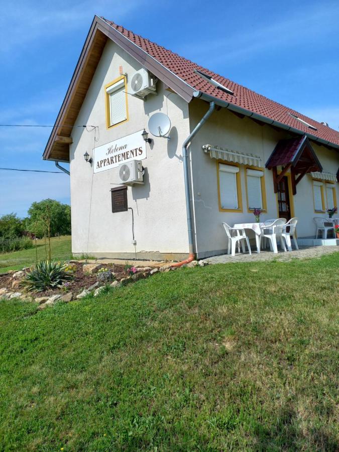 Helena Apartman Cserszegtomaj Ngoại thất bức ảnh